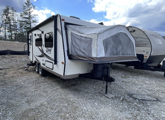 USED 2016 FOREST RIVER RV ROCKWOOD ROO 19